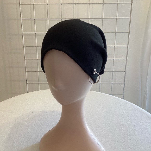 Slouchy Black Beanie With Ring - Picture 3 of 6